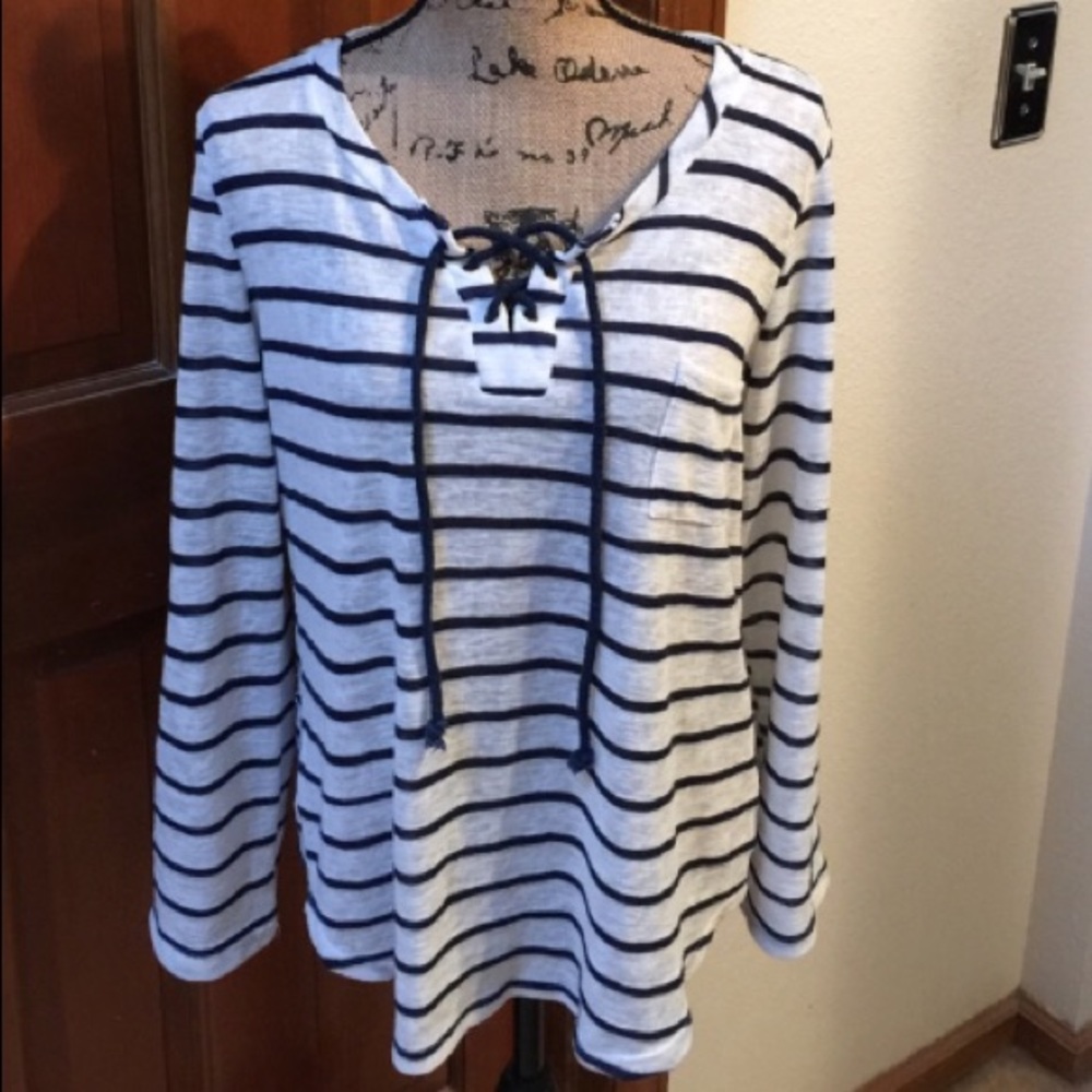 sailor navy pinup top - Picture 1 of 3